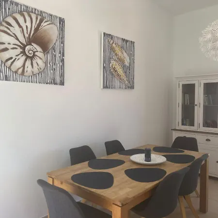 Ajana Villa *